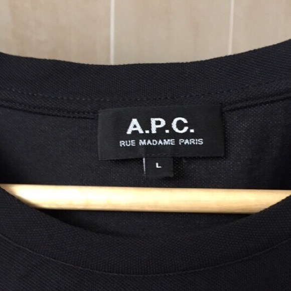 💥SOLD💥 A.P.C. Men's Crewneck T-Shirt Size L - Picture 3 of 5